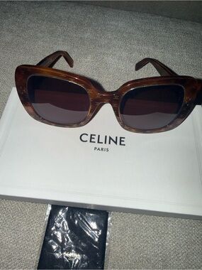 CELINE Sunglasses 😎 w/ Triomphe Logo Pattern